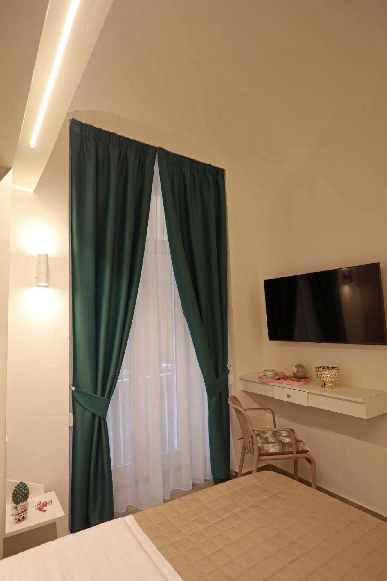 Le Chiavi Di Parthenope Couette-café *