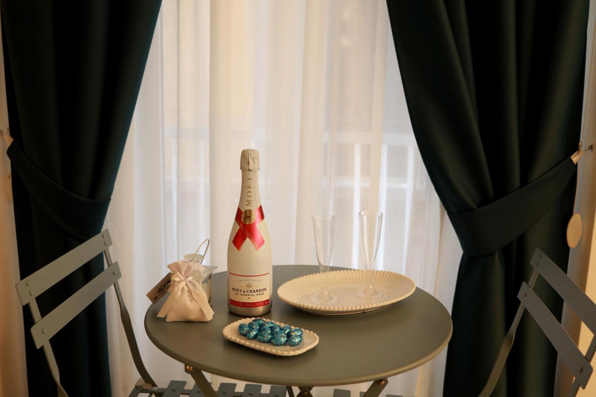 Couette-café Le Chiavi Di Parthenope *